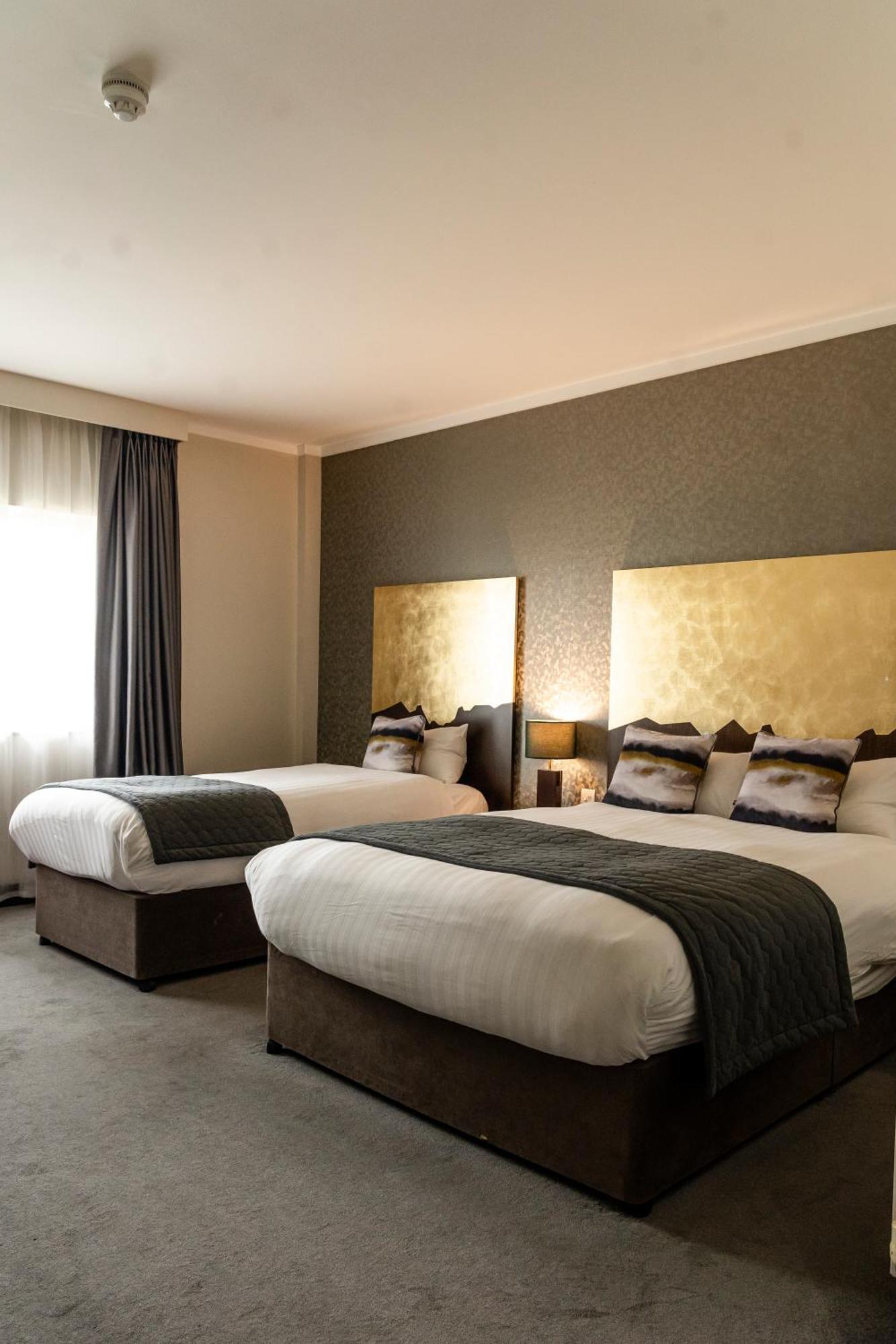 Talbot Hotel Карлоу Екстер'єр фото